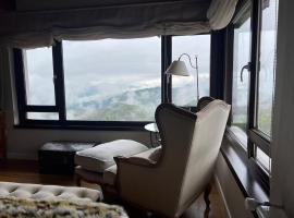 Casa del Maestro, Seguencu – hotel w mieście Següenco