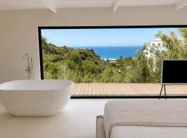 THE HILL Suite