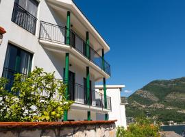 Apartmani Natal, hotel a Donja Lastva