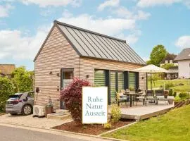 Stilvolles Design-Tiny-House mit Terrasse & Hund