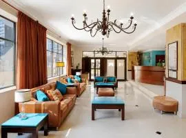 Oceanic 2 Bedroom Apartment - Ocean and Park View - Self-Catering