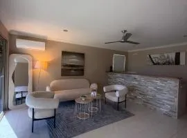 Serene Glen Eden Retreat Private Ground Floor in a shared property