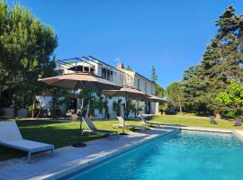 Domaine De La Peyrine, hotel i Carignan