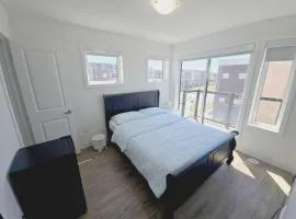 Downsview Park Retreat 2 - Rogers Stadium Getaway