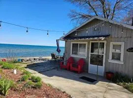 Anchorage Lakeview Cottage