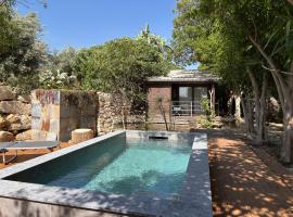 Cottage sul lago - Officina Didattica, hotel a Donnalucata
