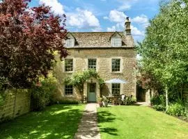 Darly Cottage