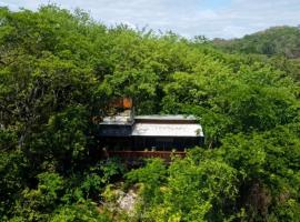 Cocolhu Treehouse & Ocean View – hotel w mieście Tamarindo