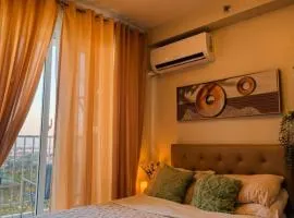 Studio w pool & balcony, city & mountain view Mactan airport