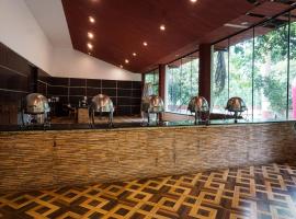 Collection O Orchard Resort, khách sạn ở Pune