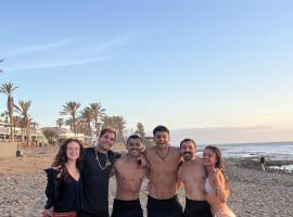 The Tree House Surf Camp, hotel ad Adeje