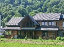 Садиба Федорчуків За рікою