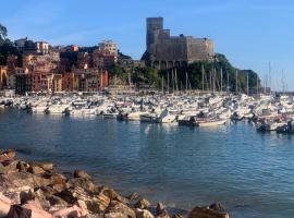 CASABARBARA lerici、レーリチのホテル