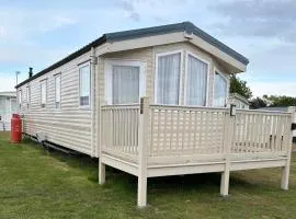 Caravan 607