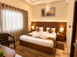 Stay By Shree Dharan Inn Near Shree Ram Mandir Ayodhya, מלון בAyodhya