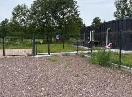 Domek nad Strugą przy stawach 10 km od Warszawy" Jacuzzi na zamówienie"