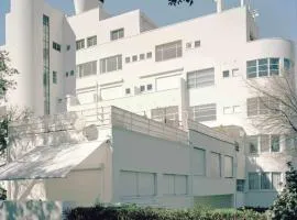 ÉLÉGANT STUDIO et PARKING DANS BATIMENT HISTORIQUE