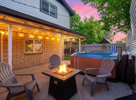 Sleeps 18 Hot Tub Pool Table Fire Pit Arcade Game, готель у місті Флегстафф