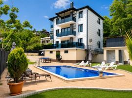 phranta, hotel i Gonio