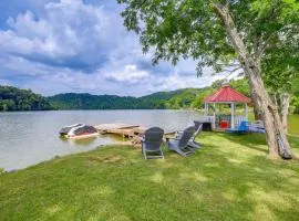 Private Beach! Home w/ 2 Guest Cabins in Hiwassee