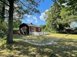 6 person holiday home in LÖTTORP