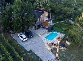 Kosmaj Apartmani Košutica - Marija i Ksenija, hotel a Koraćica