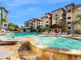 Stunning Lakefront Home on Lake LBJ with Private Balconies - Close to Yacht Club