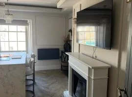 Oat & Olive Apartment 4