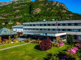 Bremanger Fjord Hotell, hotel v destinaci Svelgen