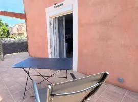 LE BARCARES - logement "Ecume" 3 étoiles, clim, wifi, parking, terrasse, plage à pied - 4 personnes