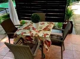 MIDI ROOM, free parking, terrace, AC, wifi