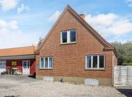 7 person holiday home in Asnæs