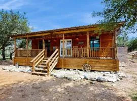 Dog-Friendly Gem on 11 Acres with Valley Views, Deck, Gas Grill, Fireplace