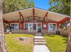 Multiple, Dog-Friendly Waterfront Homes with Lake LBJ Views - Snowbird-Friendly