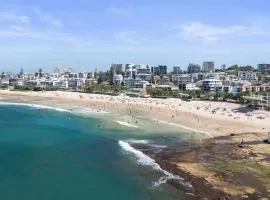 Saltair Kings Beach Apartment - Walk to Beach