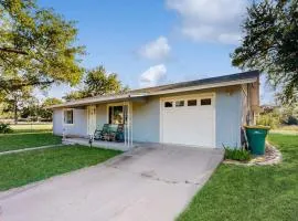 Cozy 2 Bedroom Home with Gas Grill, Patio, and Boat Parking