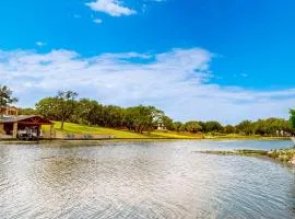Log Home Retreat with Outdoor Entertainment Area, Lake Nearby, Deer