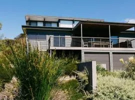 Relaxed Coastal Escape - Water Views