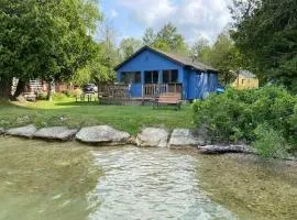 Sunset Shores - Lakeside Cabin #1 by Simple Life Rentals