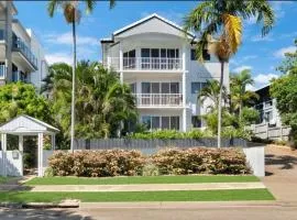 Apartment on The Strand - 2 Bed 2 Bath