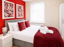 Stunning 3 bed house in the heart of Newport, sleeps 7
