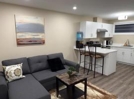 Modern Private Suite, Cozy, Stylish & Spacious – hotel w mieście Regina
