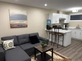 Modern Private Suite, Cozy, Stylish & Spacious