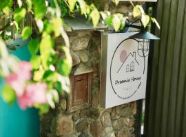 Dreamie House Huế, hotel sa Cư Chinh