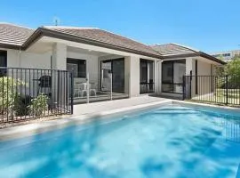 Hideaway -4BR Family Home with Pool, Near Beach
