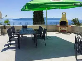 Stunning Apartment In Moscenicka Draga