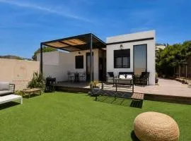 Sea & Desert Retreat