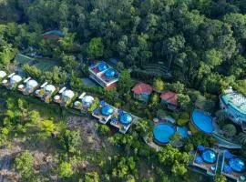Mount Xanadu Resorts