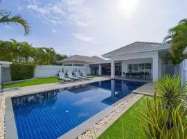 Cozy Modern 3 Bedroom Pool Villa L70