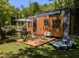 Tiny house, hotel v mestu Saint-Côme-dʼOlt
